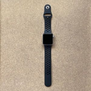 Apple Watch- Series 3 - 38mm Aluminum